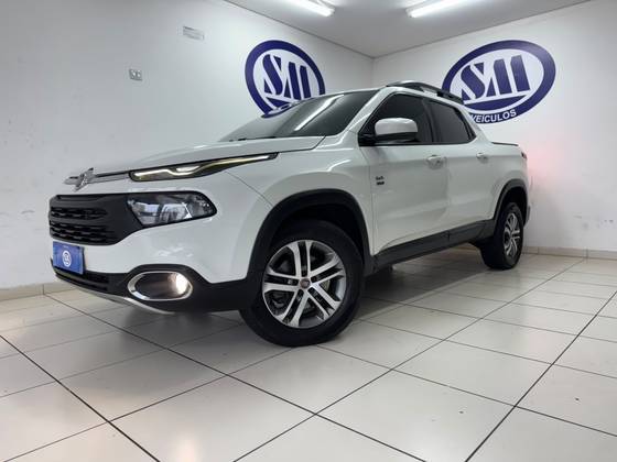 FIAT TORO 2.0 16V TURBO DIESEL FREEDOM 4WD AT9 FIAT TORO 2.0 16V TURBO DIESEL FREEDOM 4WD AT9